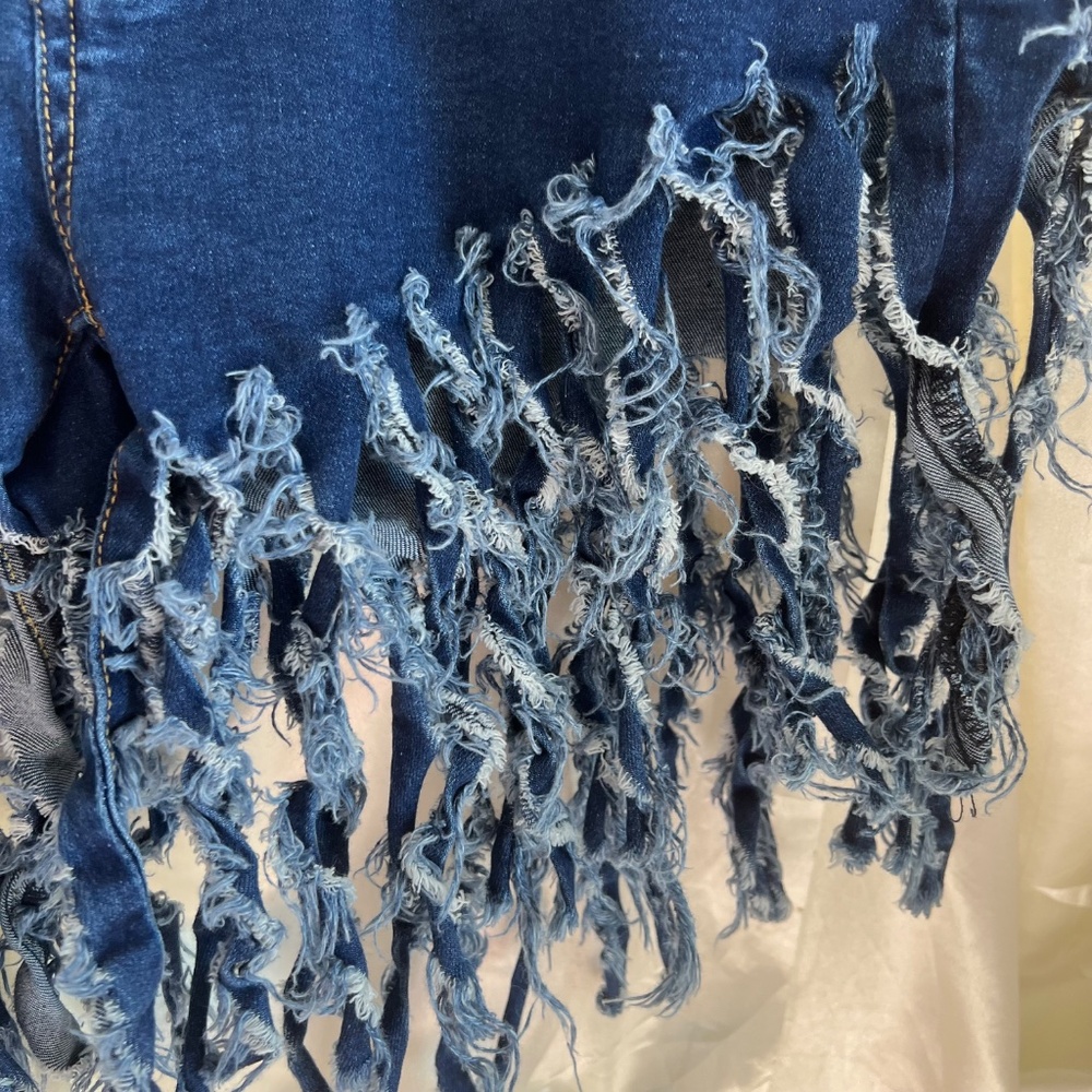 Mega Fray Hem Distressed Denim Short Shorts - Picture 4 of 5